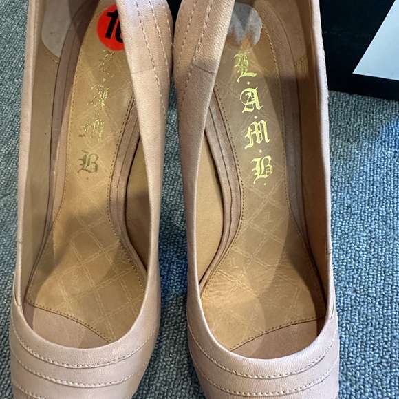 L.A.M.B peep toe pumps - Picture 7 of 9